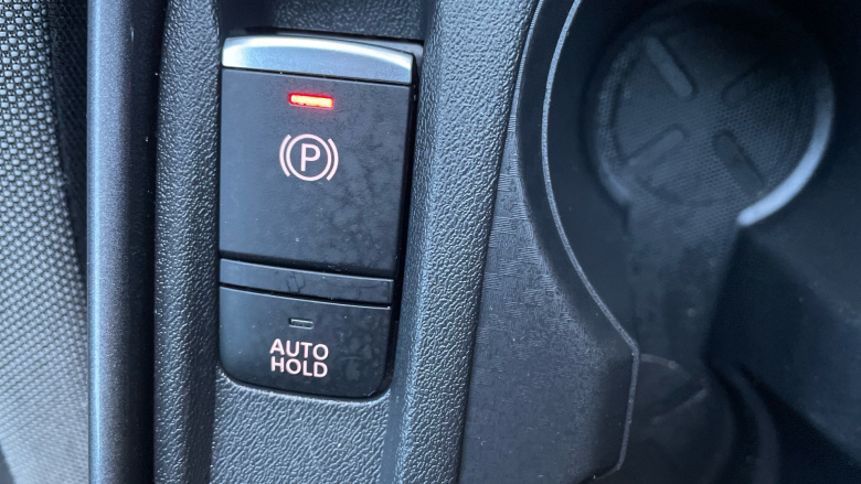 Nissan Juke 1.0 DiG-T 114 N-Connecta 5dr Petrol Hatchback